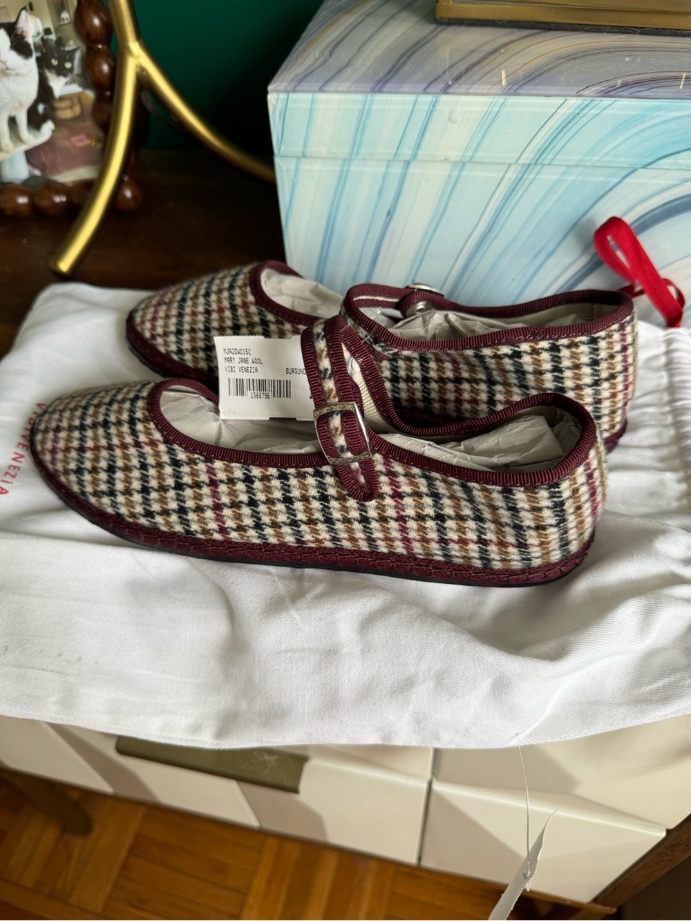 VIBI VENEZIA  Women's Mary Jane Wool Flat EU 37